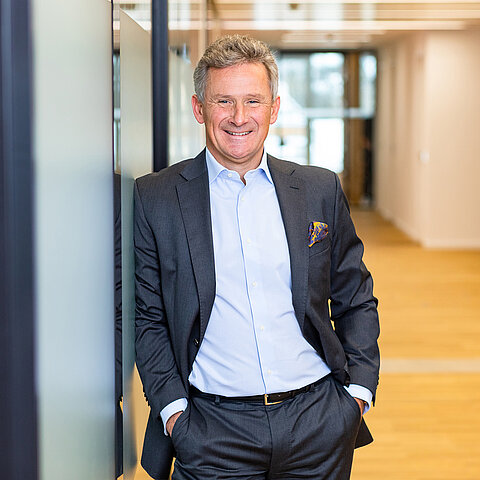 Dipl.-Ing. Wolfgang Roeck Dipl.-Ing. Wolfgang Roeck